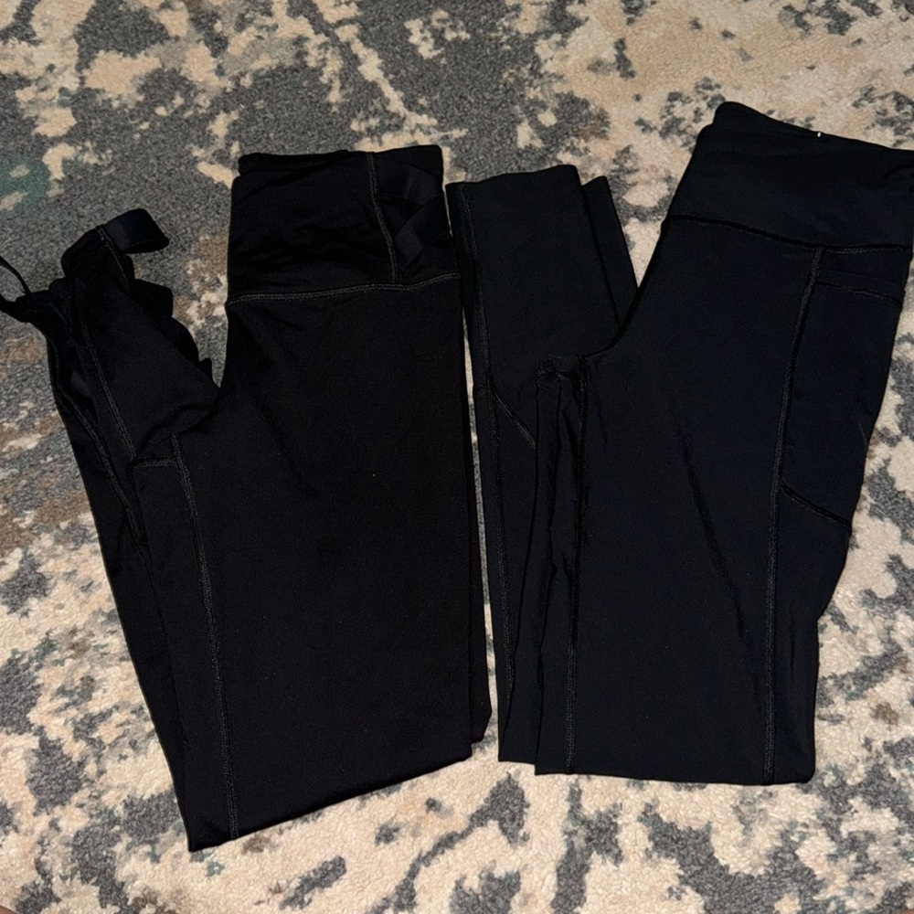 2 Victoria’s Secret Sport Leggings Size Small